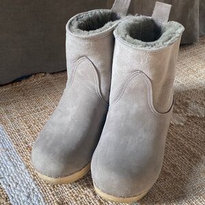 No. 6 shearling gray clog boots size 39/ 8